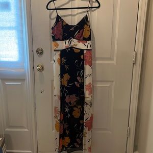 GUESS size Large adjustable strap dress